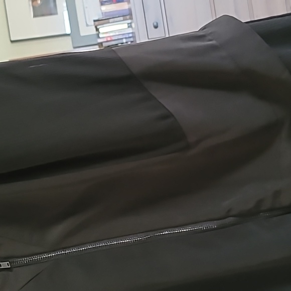 STUNNING NWT BCBG SHEER SATIN MAXI DRESS FRONT ZIPPER MINI SKIRT - Picture 10 of 15